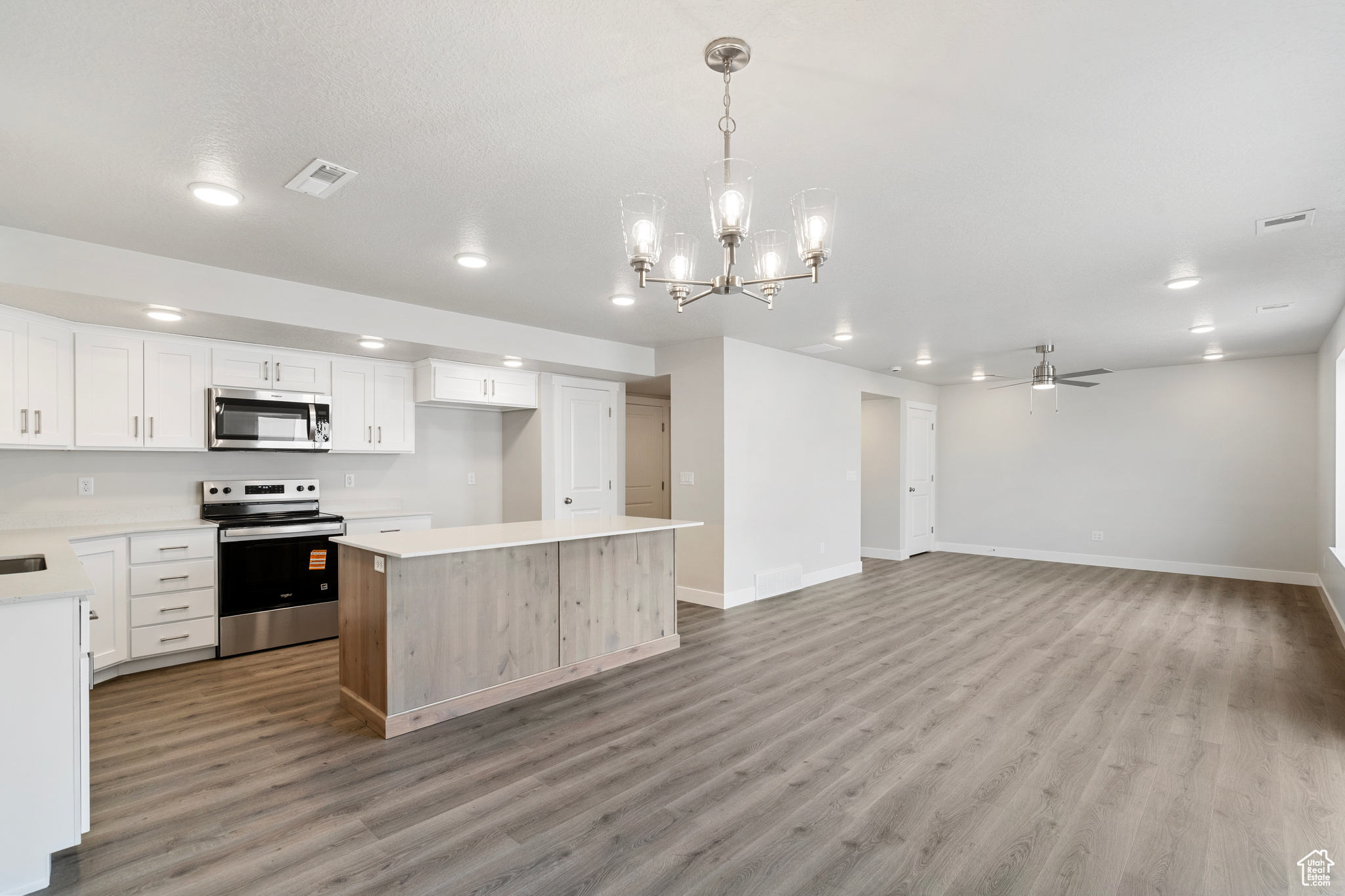 APPLE HOLLOW AT THE ORCHARDS - Residential