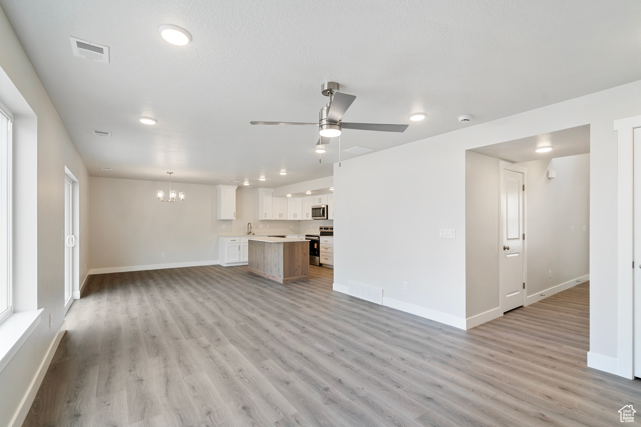 APPLE HOLLOW AT THE ORCHARDS - Residential