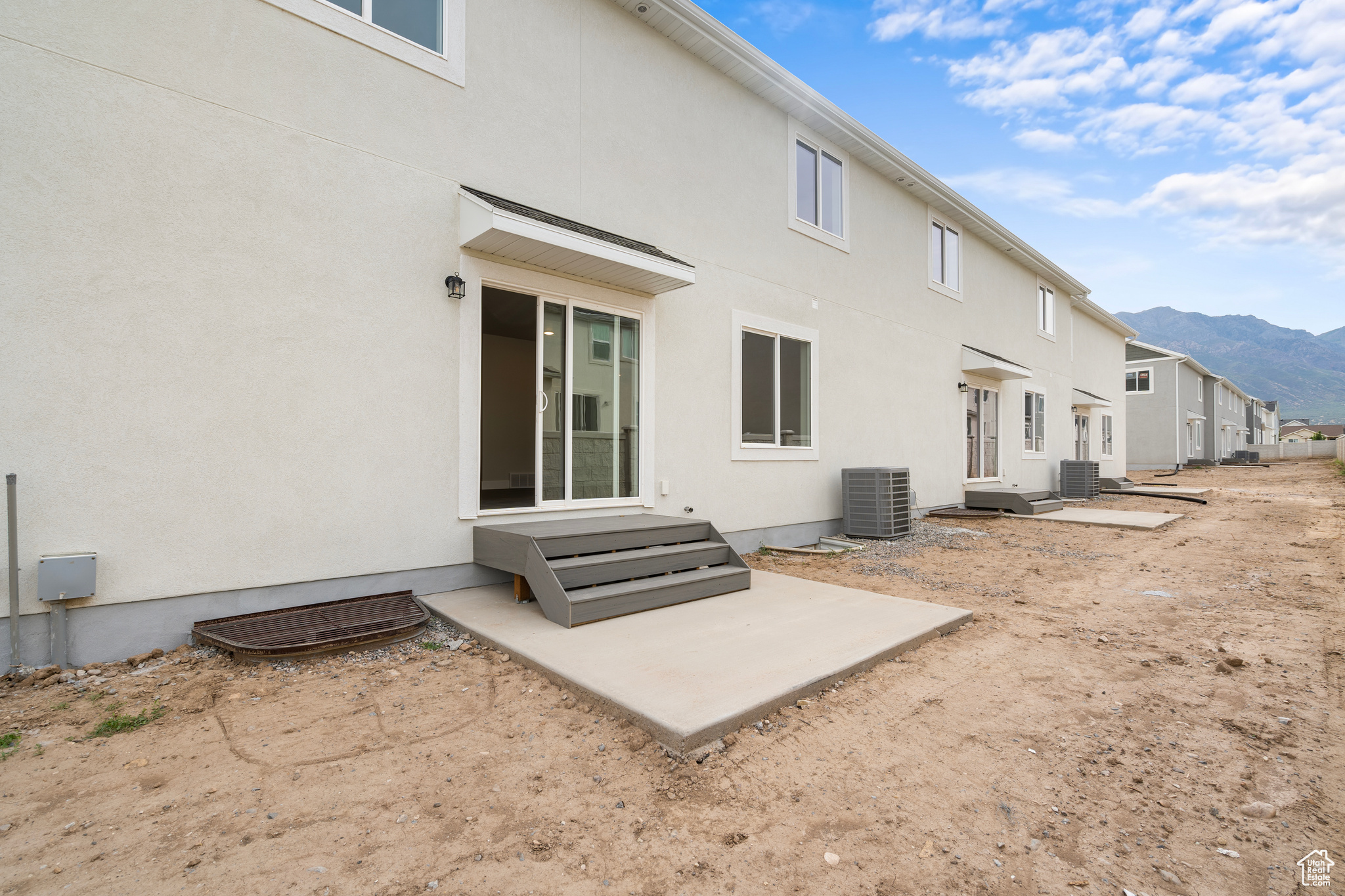 APPLE HOLLOW AT THE ORCHARDS - Residential