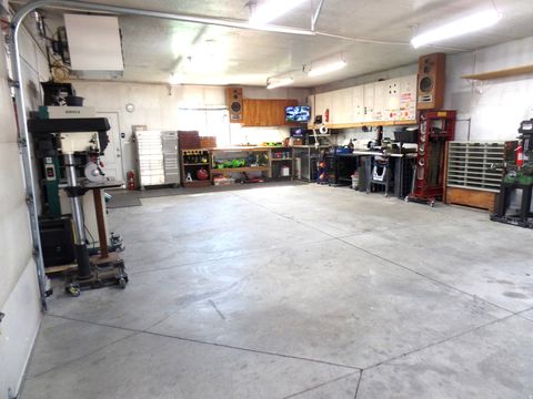 Tiny photo for 5572 S AVALON DR, Murray, UT 84107 (MLS # 2145791)