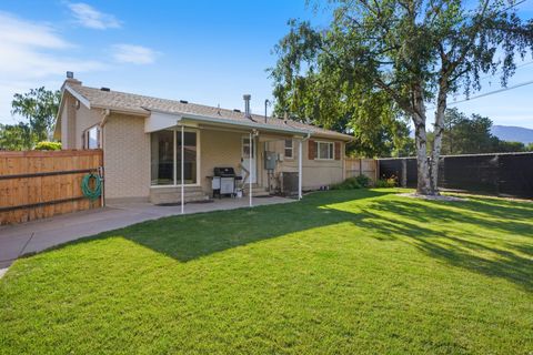 Tiny photo for 5572 S AVALON DR, Murray, UT 84107 (MLS # 2145791)