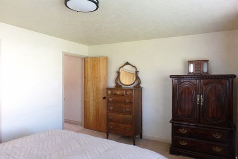 Tiny photo for 5572 S AVALON DR, Murray, UT 84107 (MLS # 2145791)