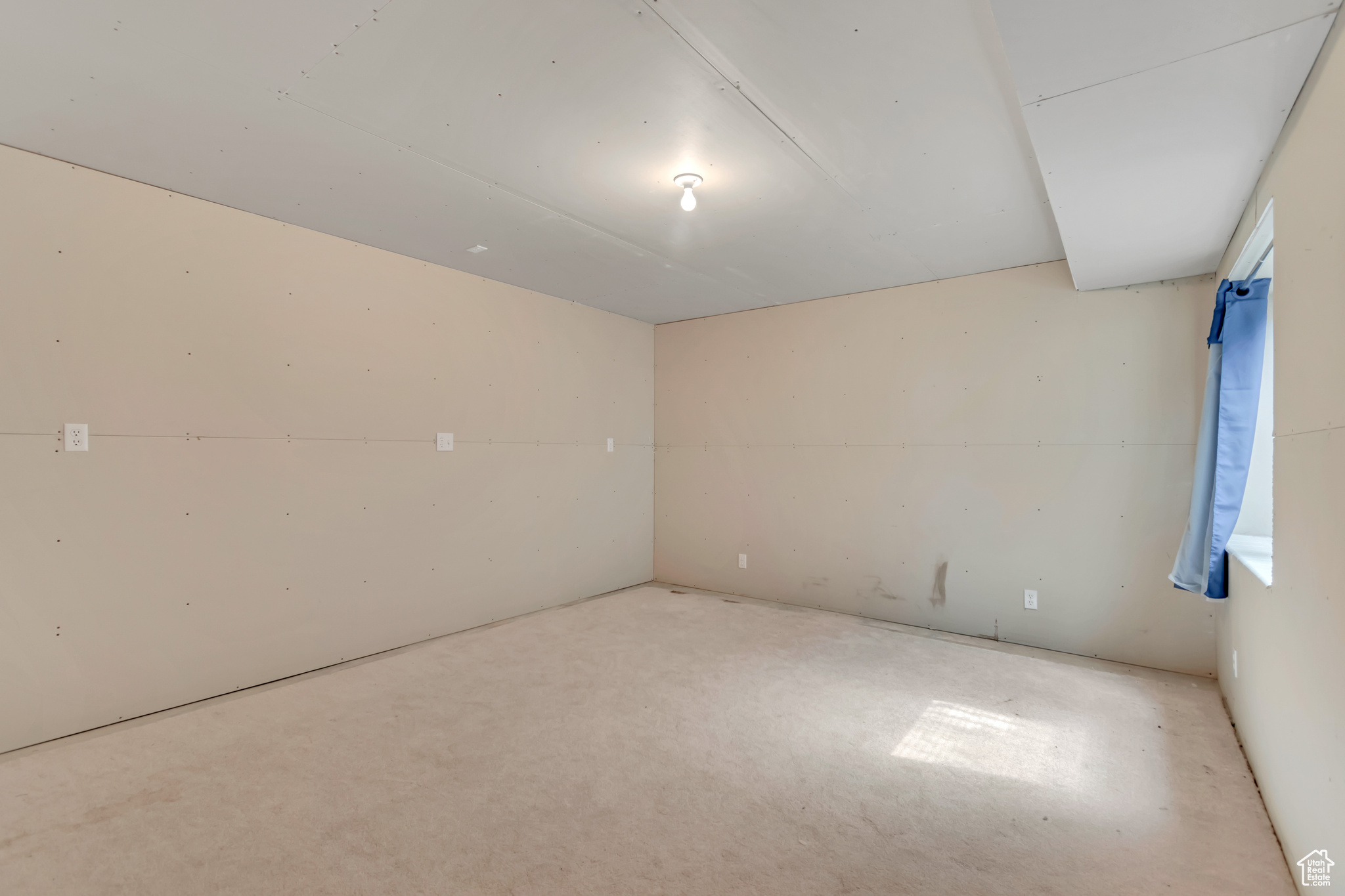 CORNERSTONE CONDO - Residential