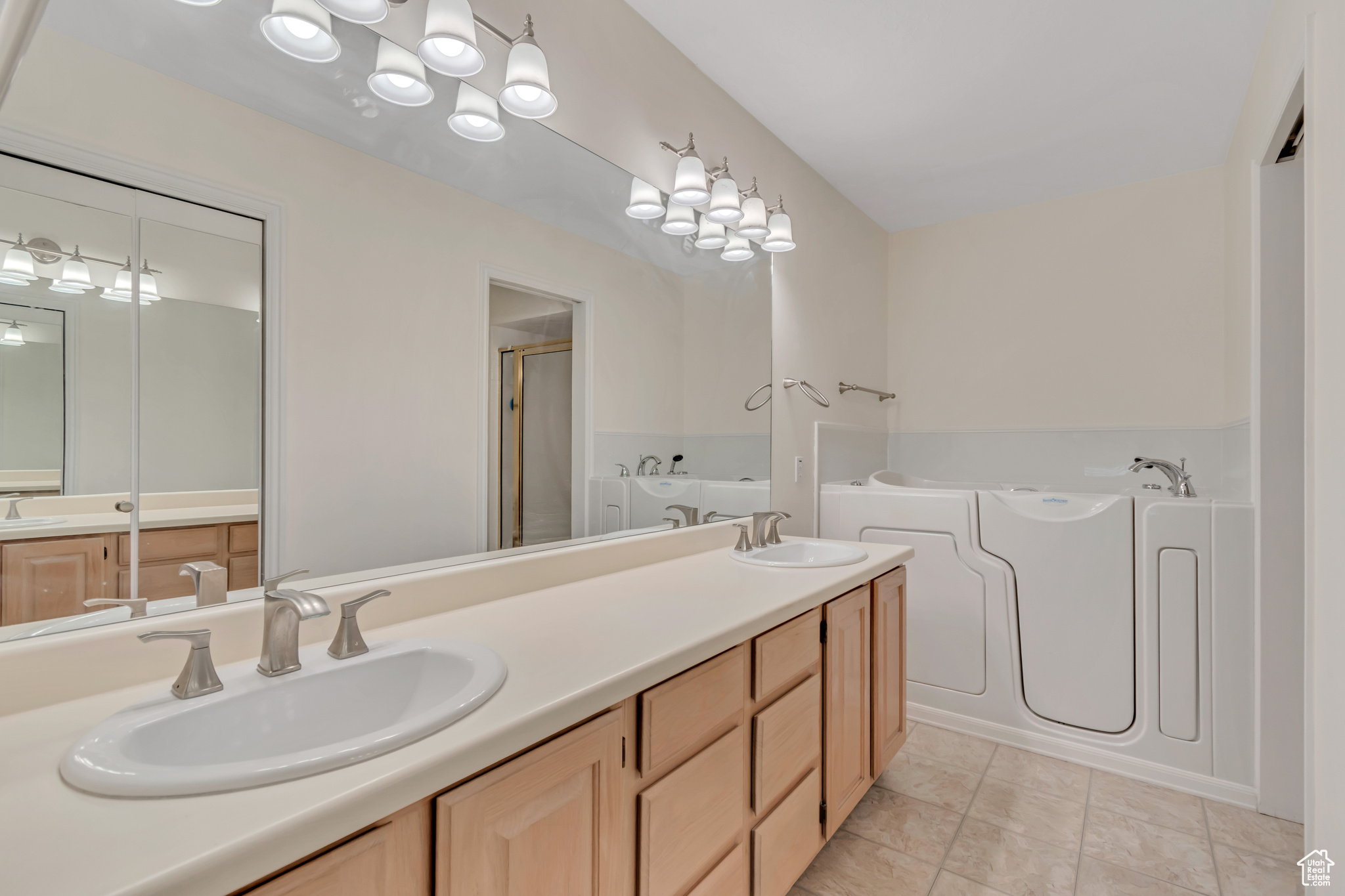 CORNERSTONE CONDO - Residential