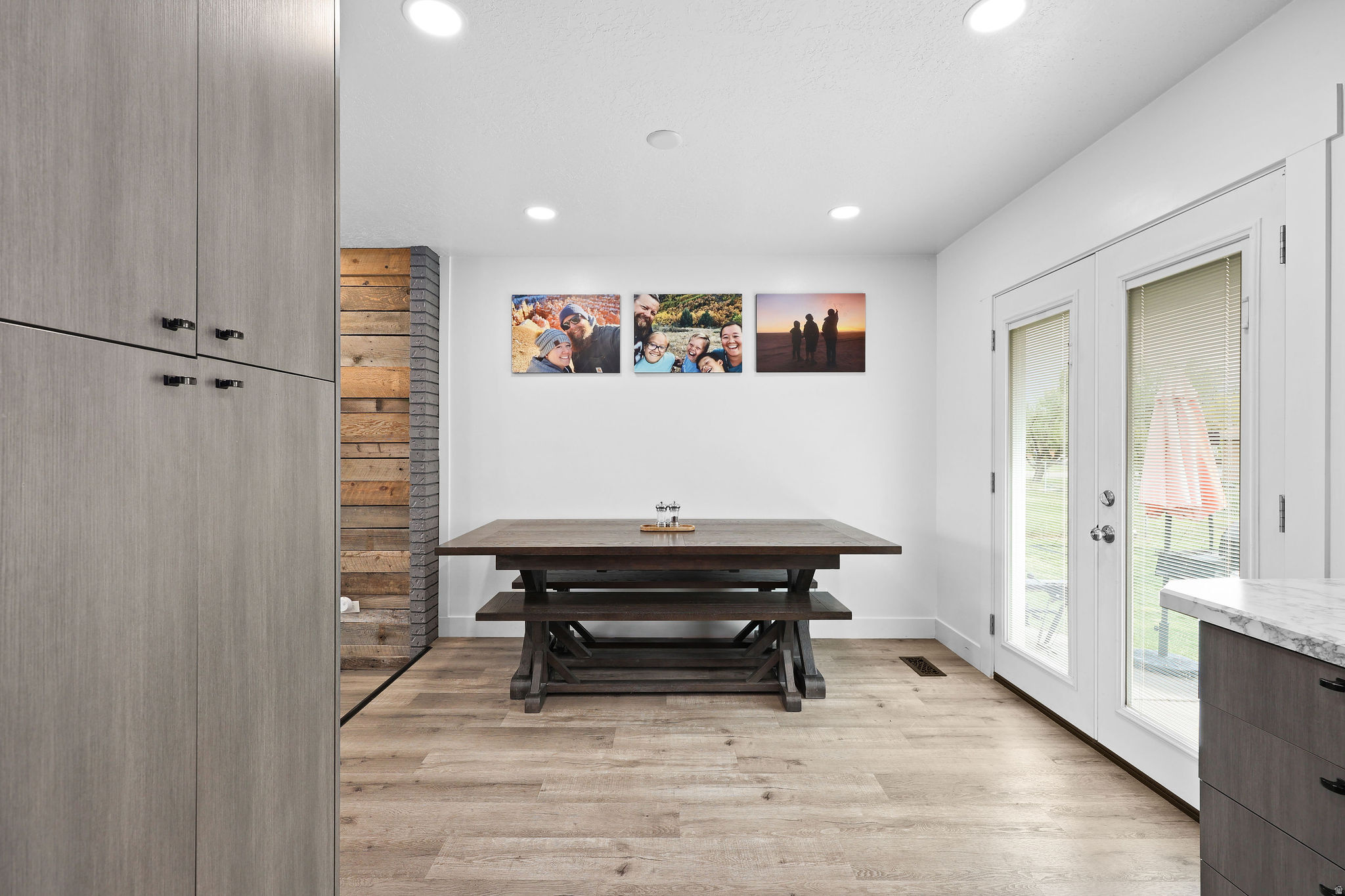 SHERWOOD MEADOWS - Residential