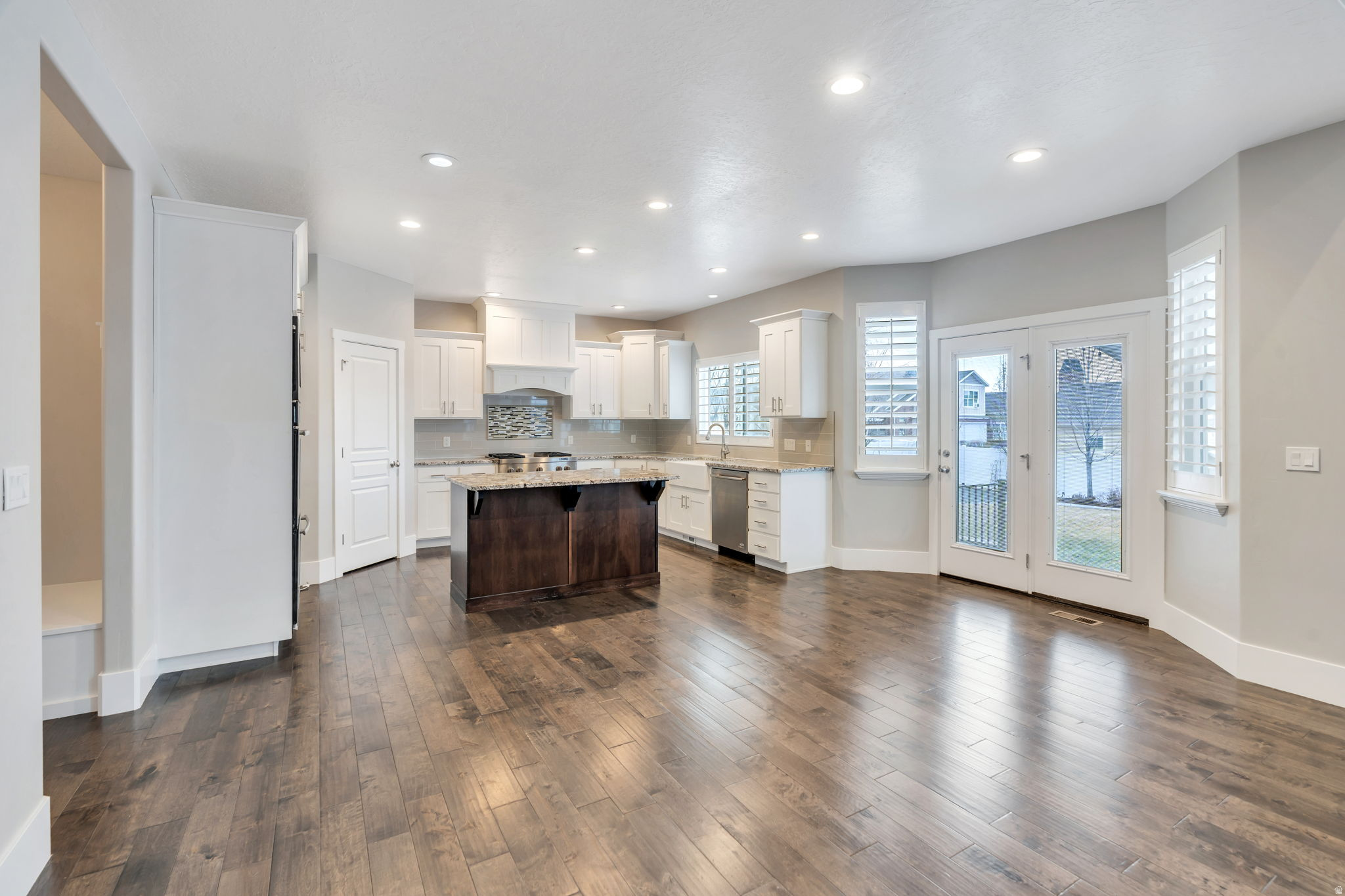 JONES MEADOWS - Residential