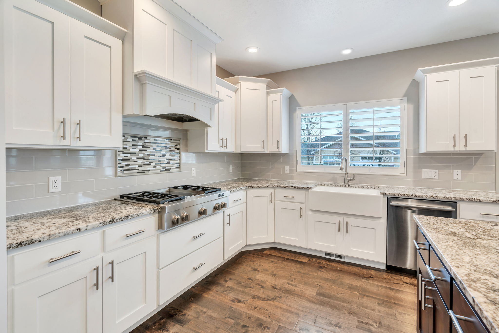 JONES MEADOWS - Residential