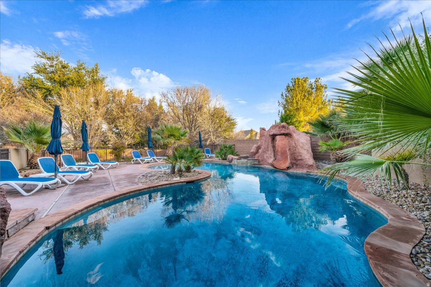 CRIMSON CLIFFS 2 - Residential