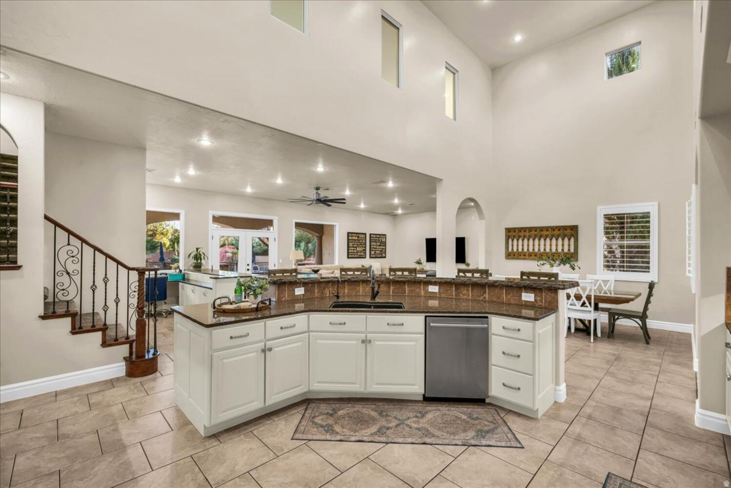 CRIMSON CLIFFS 2 - Residential