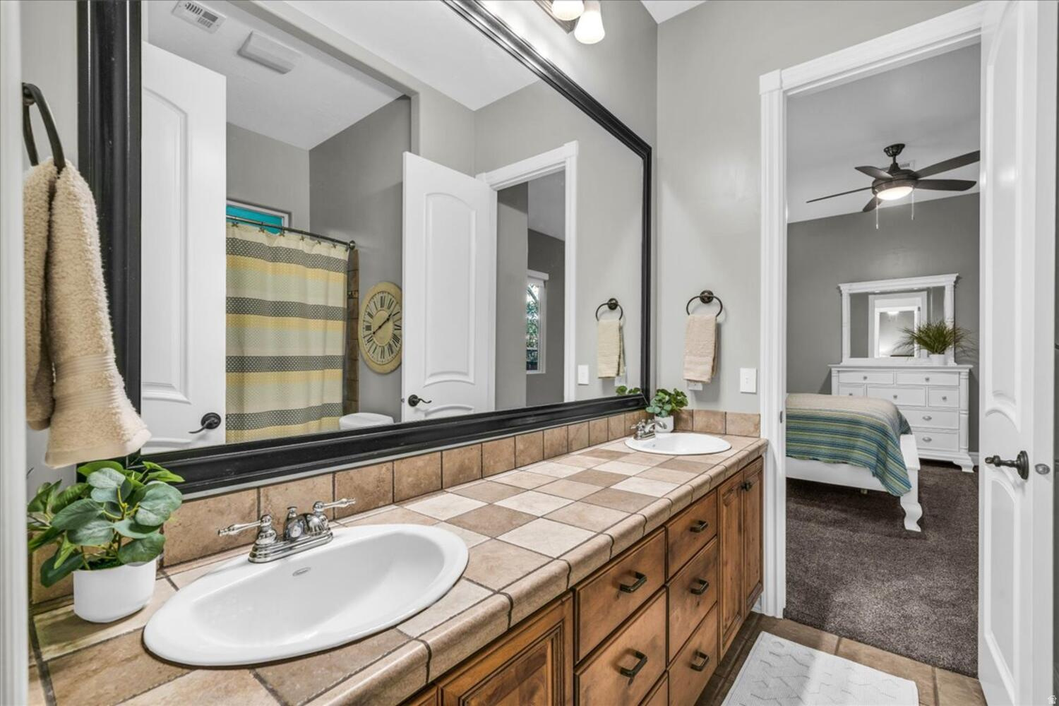 CRIMSON CLIFFS 2 - Residential