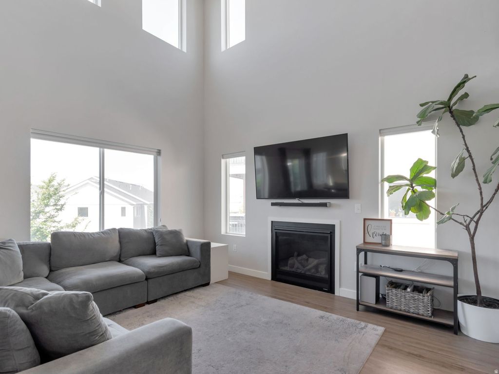 Photo of 15228 S PARK BLUFF WAY, Bluffdale, UT 84065 (MLS # 2158006)