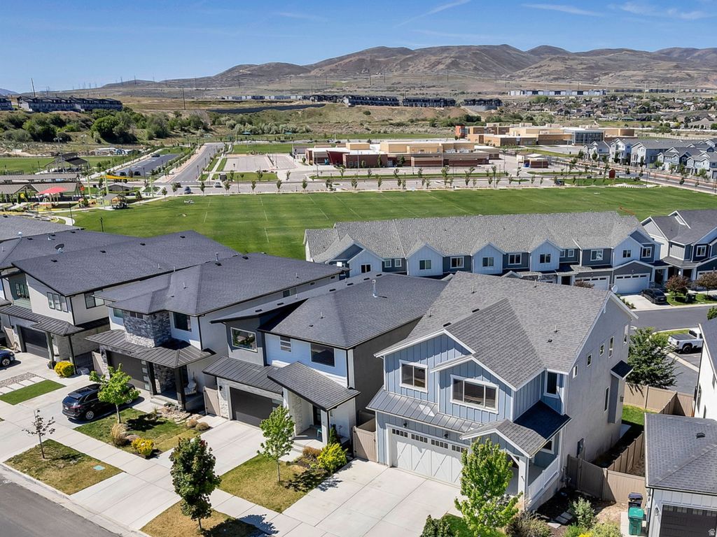 Photo of 15228 S PARK BLUFF WAY, Bluffdale, UT 84065 (MLS # 2158006)