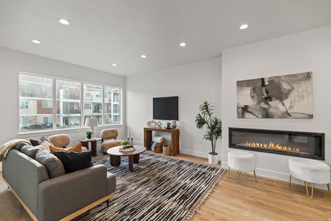 Tiny photo for 107 PALMER LN, Saratoga Springs, UT 84045 (MLS # 2144295)