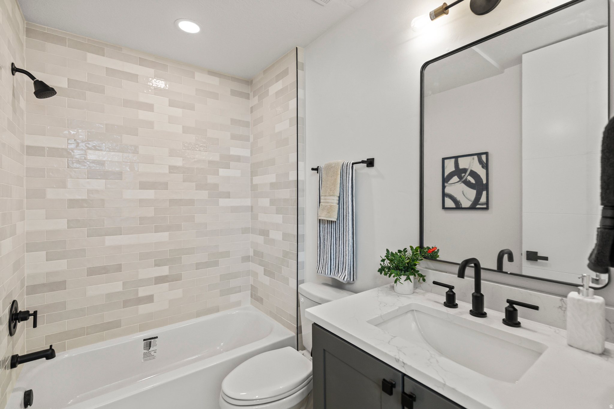 FAIRWAY TOWNHOMES - Residential