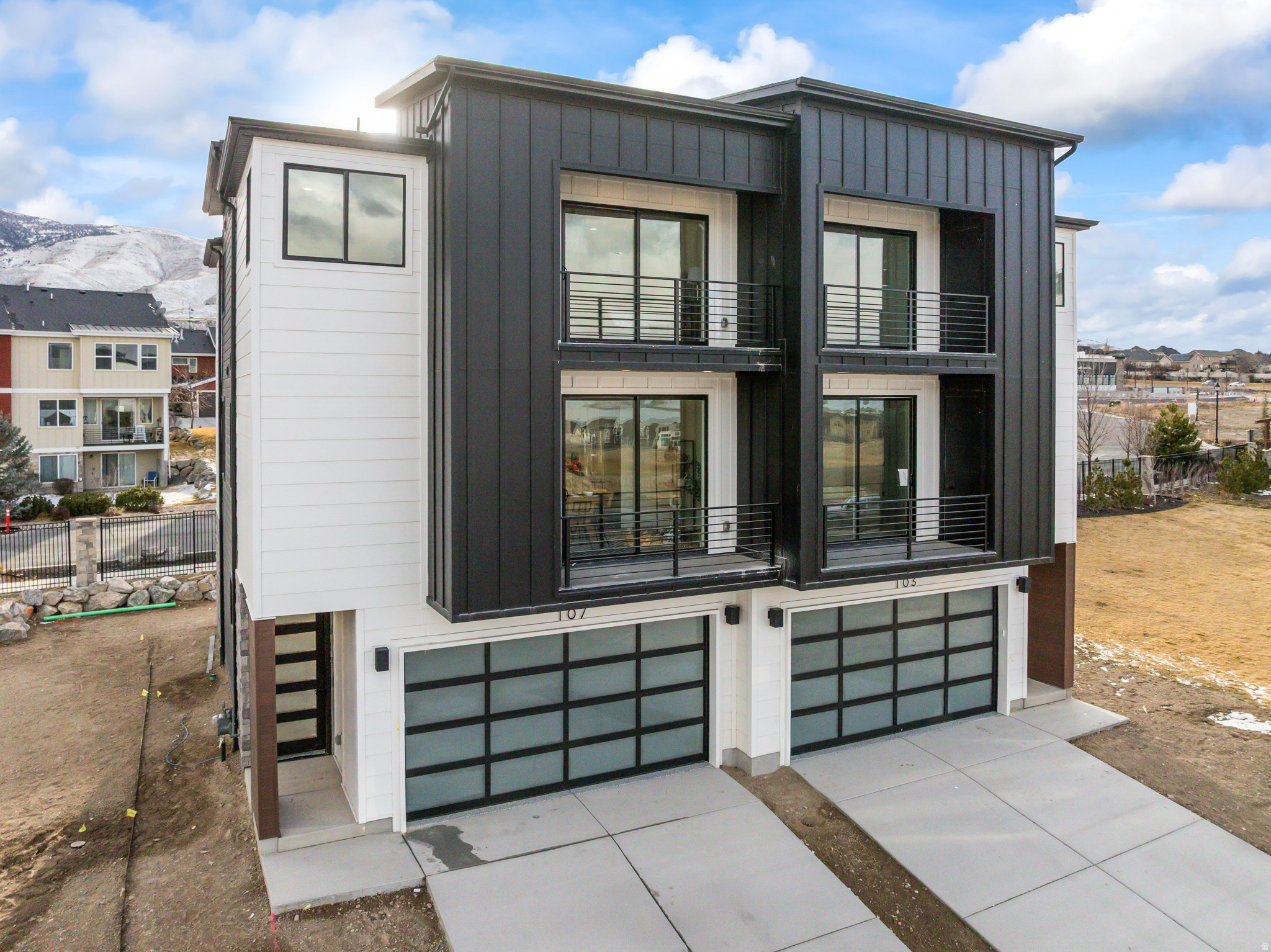 FAIRWAY TOWNHOMES - Residential