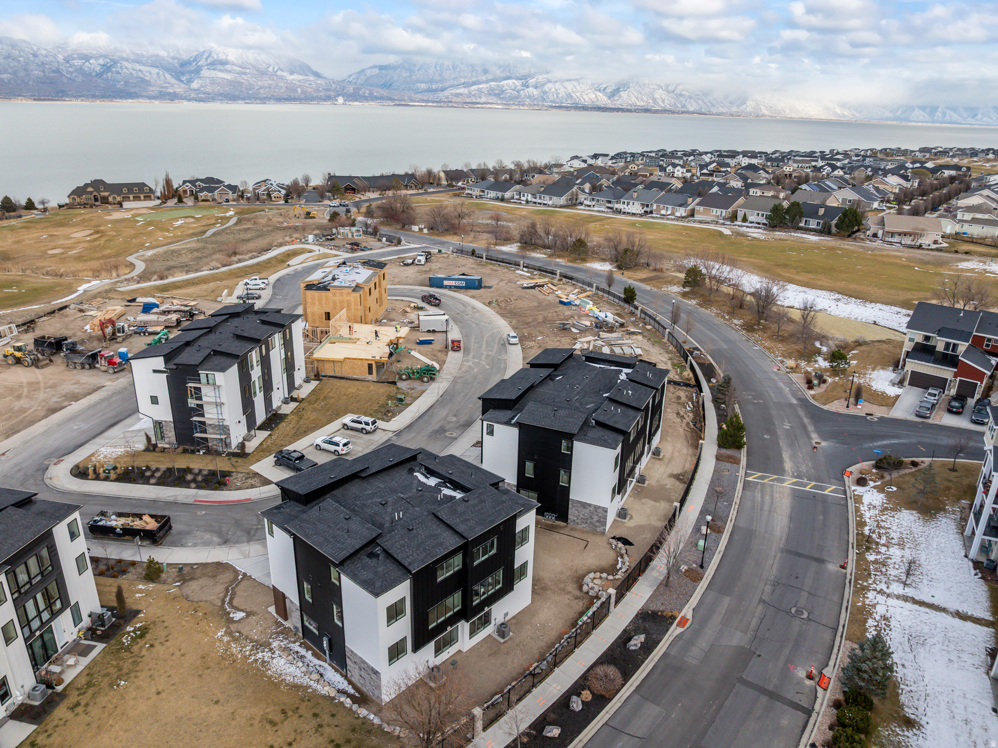 FAIRWAY TOWNHOMES - Residential