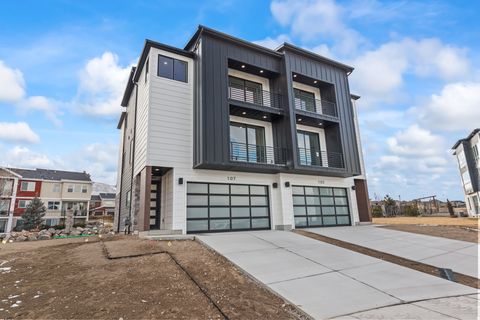 Tiny photo for 107 PALMER LN, Saratoga Springs, UT 84045 (MLS # 2144295)