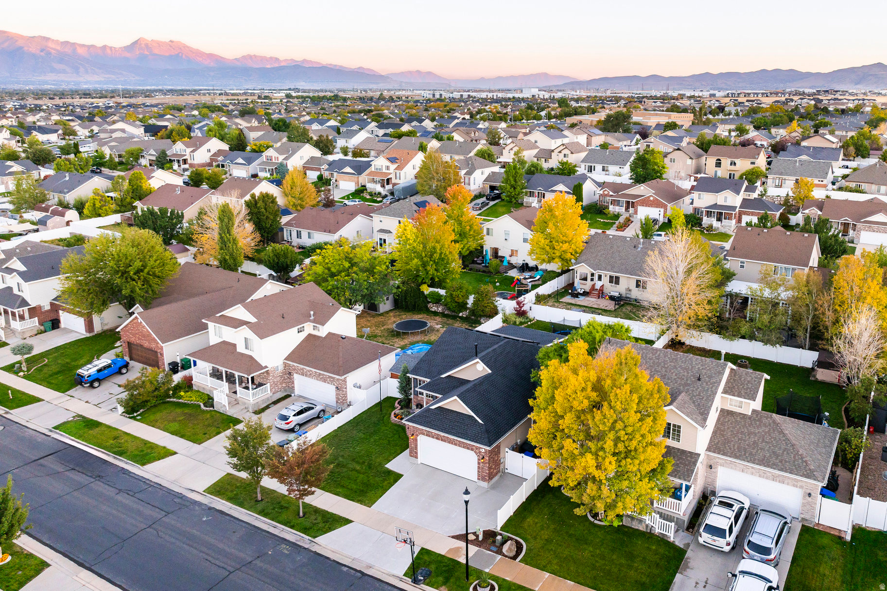 OAKS @ JORDAN HILLS - Residential