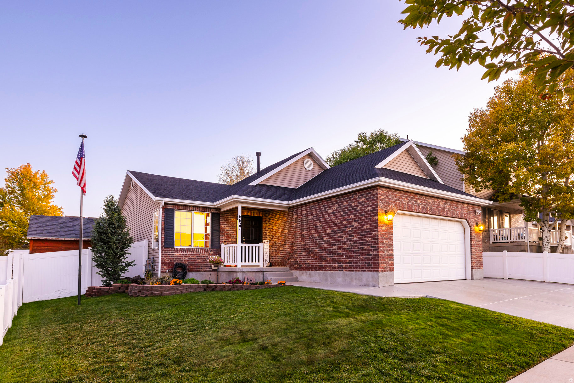 OAKS @ JORDAN HILLS - Residential