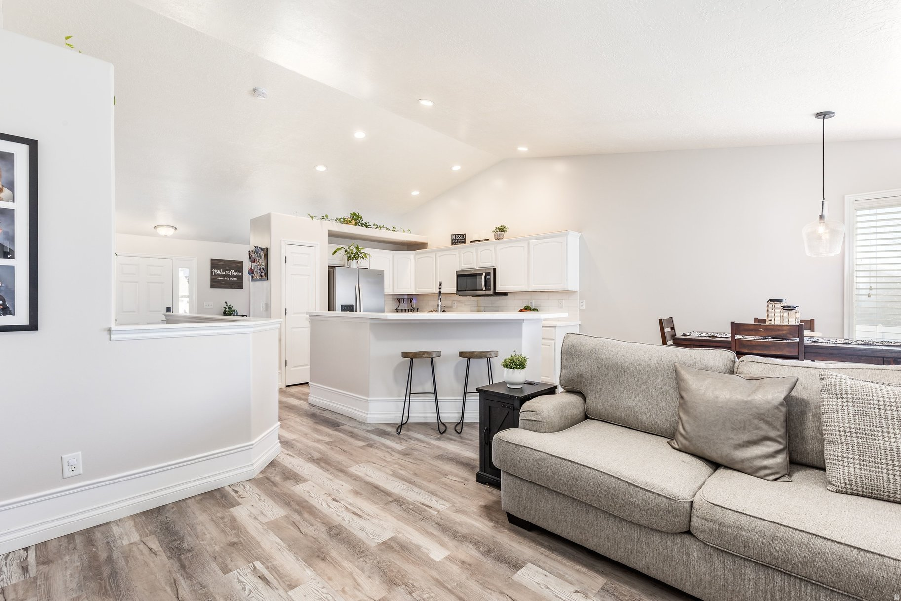 OAKS @ JORDAN HILLS - Residential