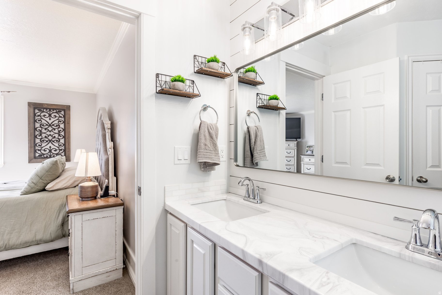 OAKS @ JORDAN HILLS - Residential