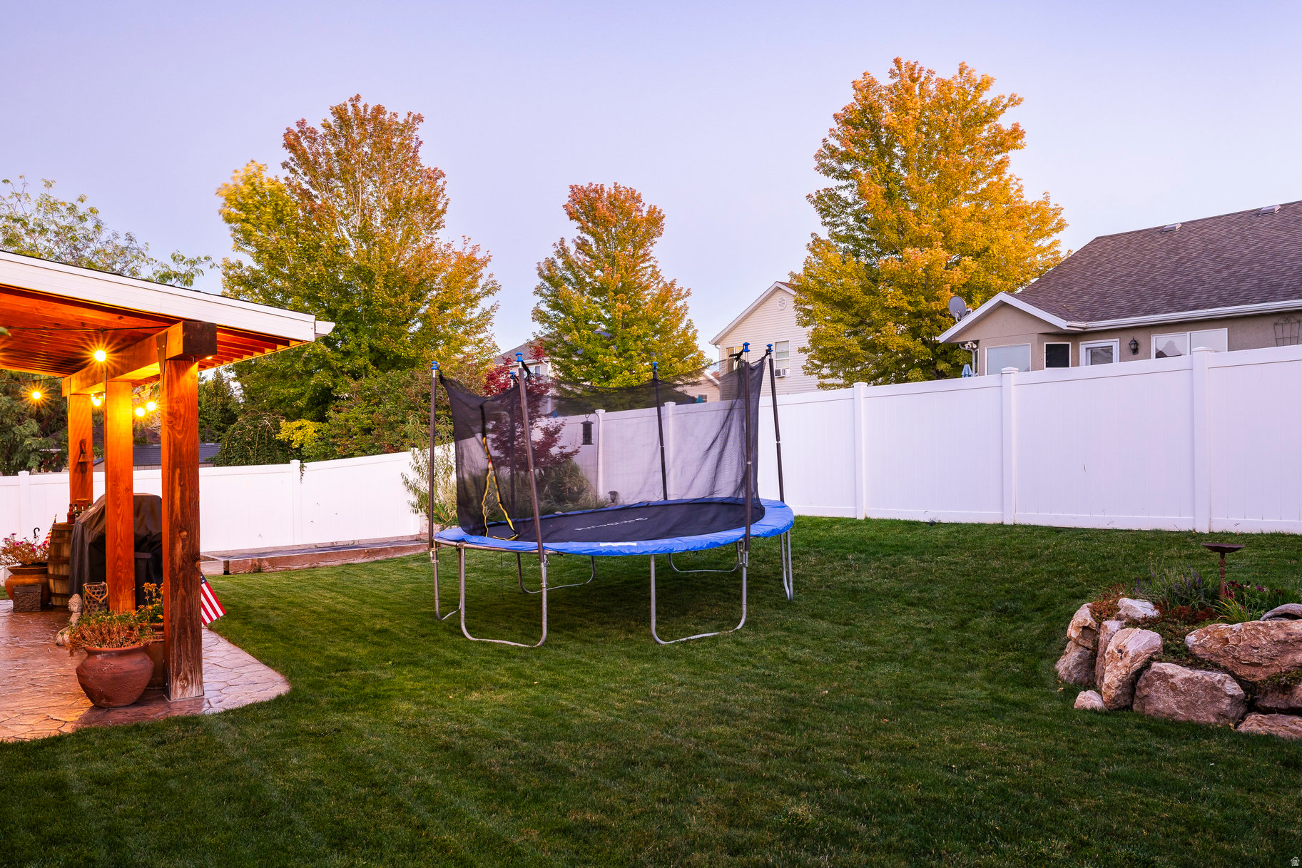 OAKS @ JORDAN HILLS - Residential