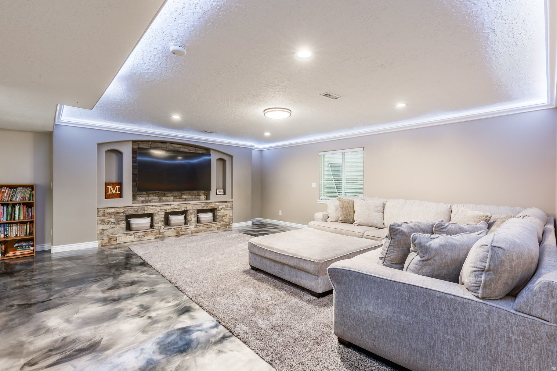 OAKS @ JORDAN HILLS - Residential