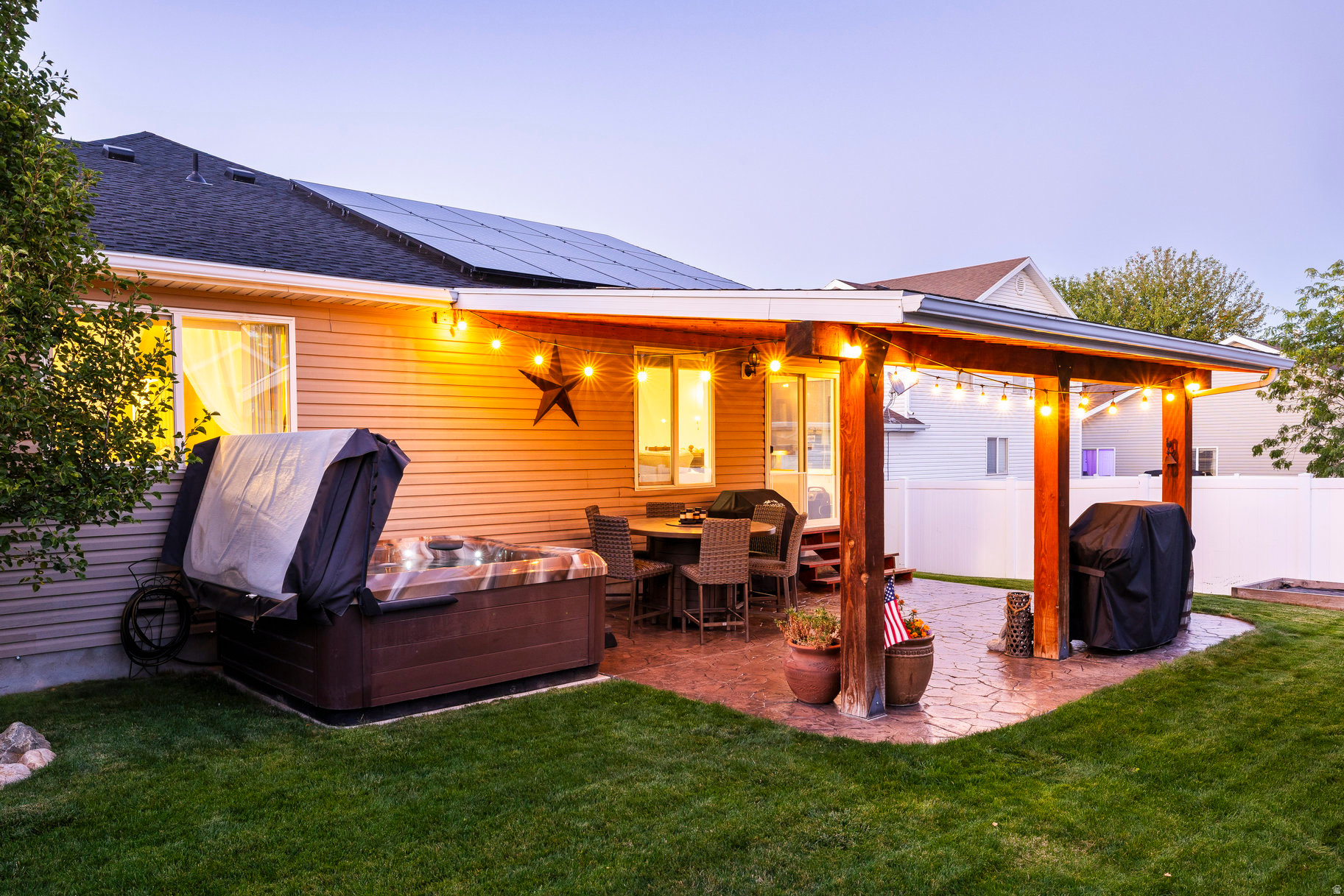 OAKS @ JORDAN HILLS - Residential