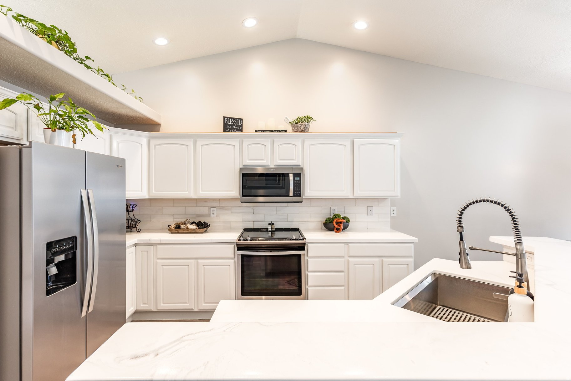 OAKS @ JORDAN HILLS - Residential