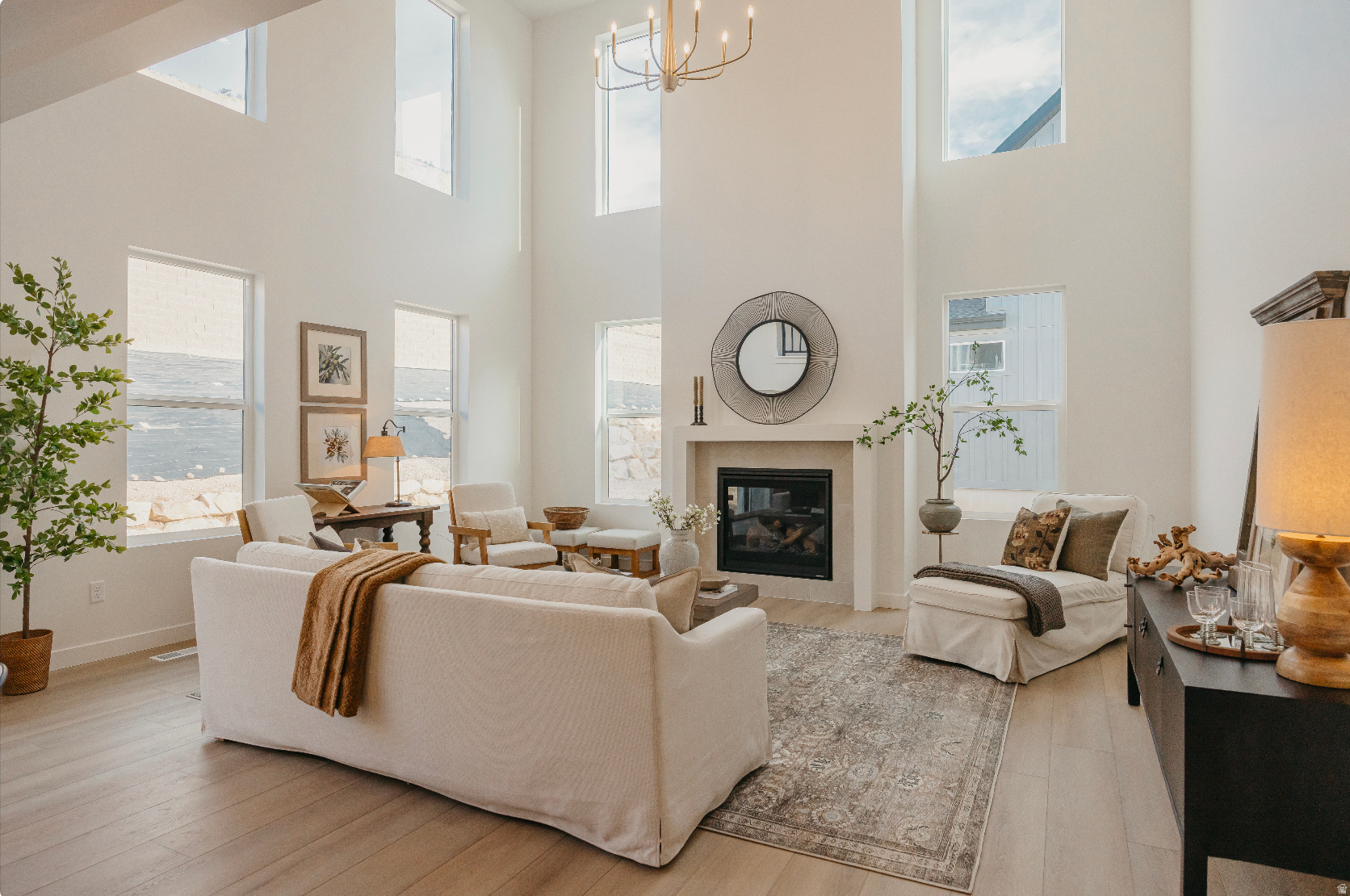 CANYON POINT - Residential