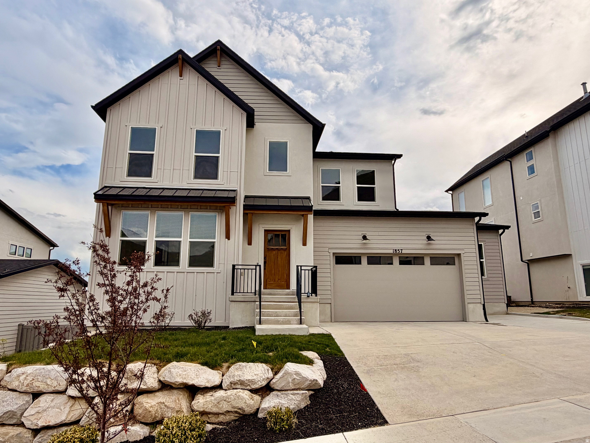 CANYON POINT - Residential