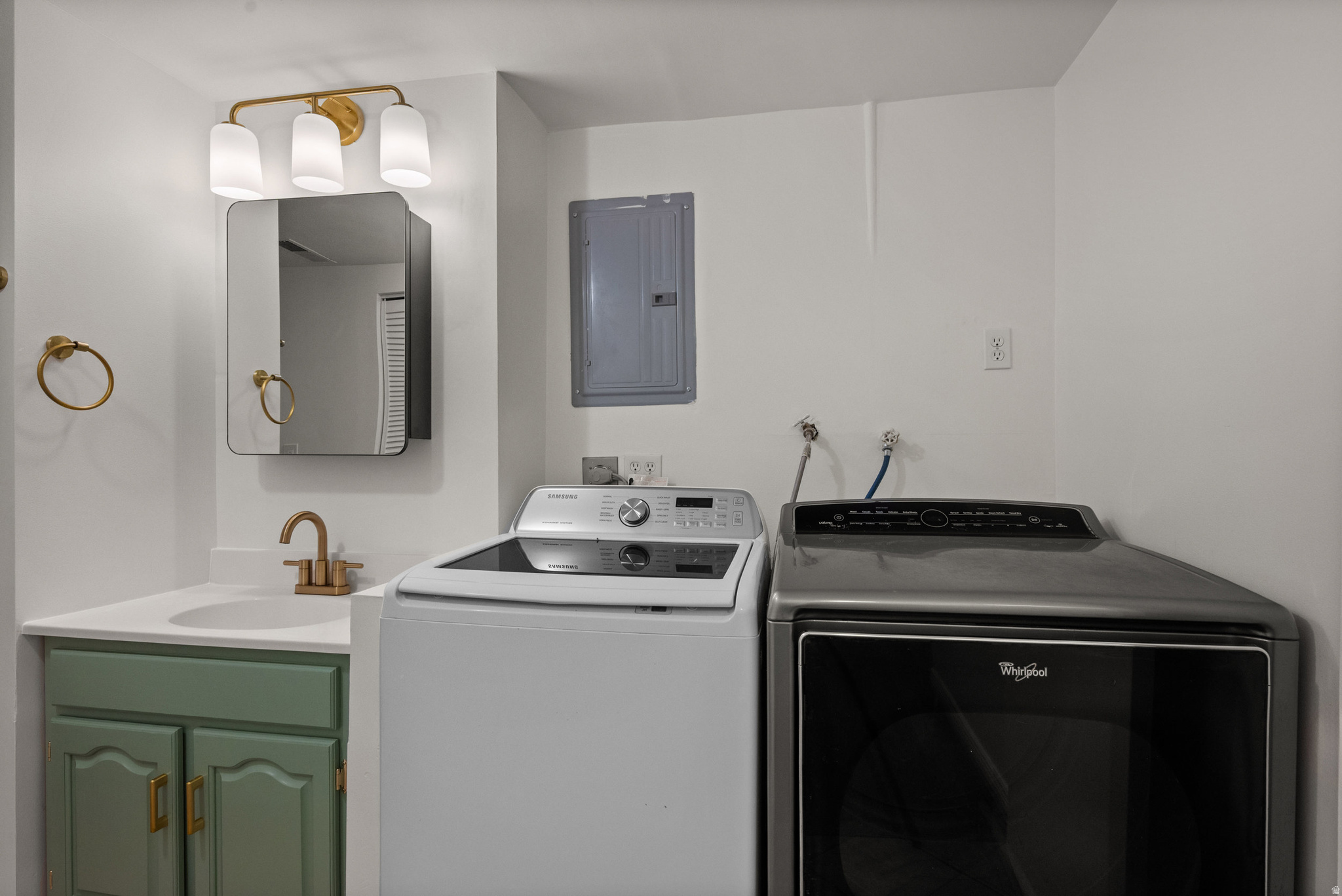LAZY BAR - Residential