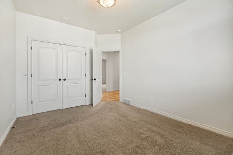 Tiny photo for 8212 S 2560 E, South Weber, UT 84405 (MLS # 2175959)