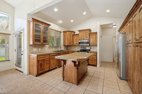 Tiny photo for 8212 S 2560 E, South Weber, UT 84405 (MLS # 2175959)