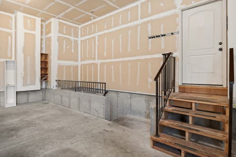 Tiny photo for 8212 S 2560 E, South Weber, UT 84405 (MLS # 2175959)