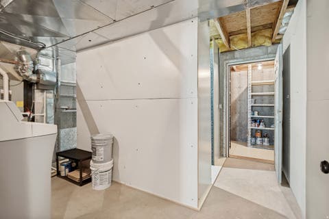 Tiny photo for 8212 S 2560 E, South Weber, UT 84405 (MLS # 2175959)