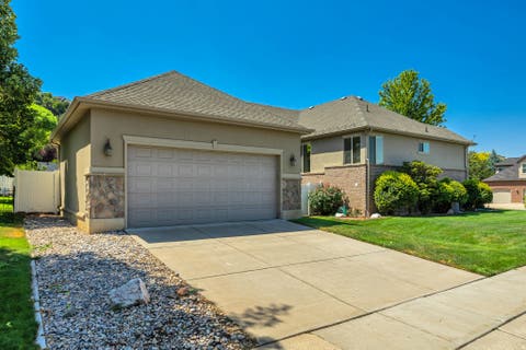 Tiny photo for 8212 S 2560 E, South Weber, UT 84405 (MLS # 2175959)