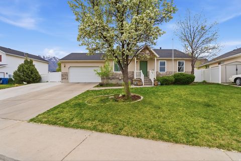 Tiny photo for 1216 E LOAFER VIEW DR, Payson, UT 84651 (MLS # 2147812)