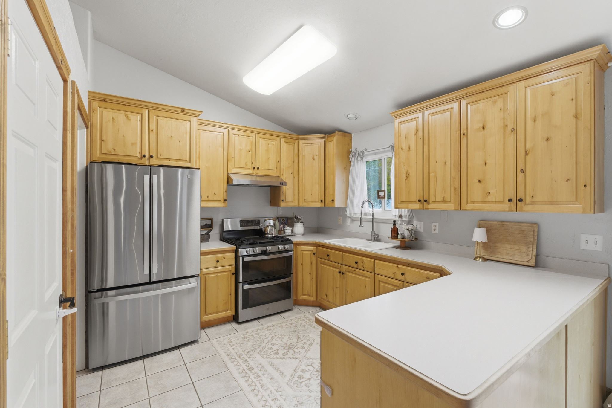 MOUNTAIN VIEW - Residential