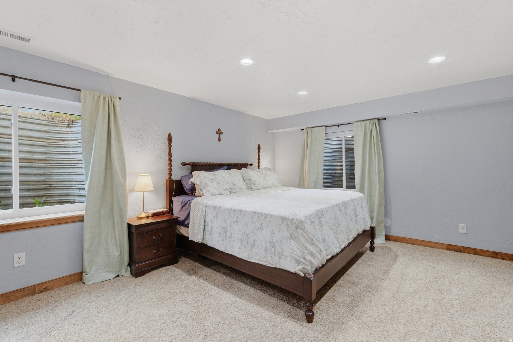 MOUNTAIN VIEW - Residential