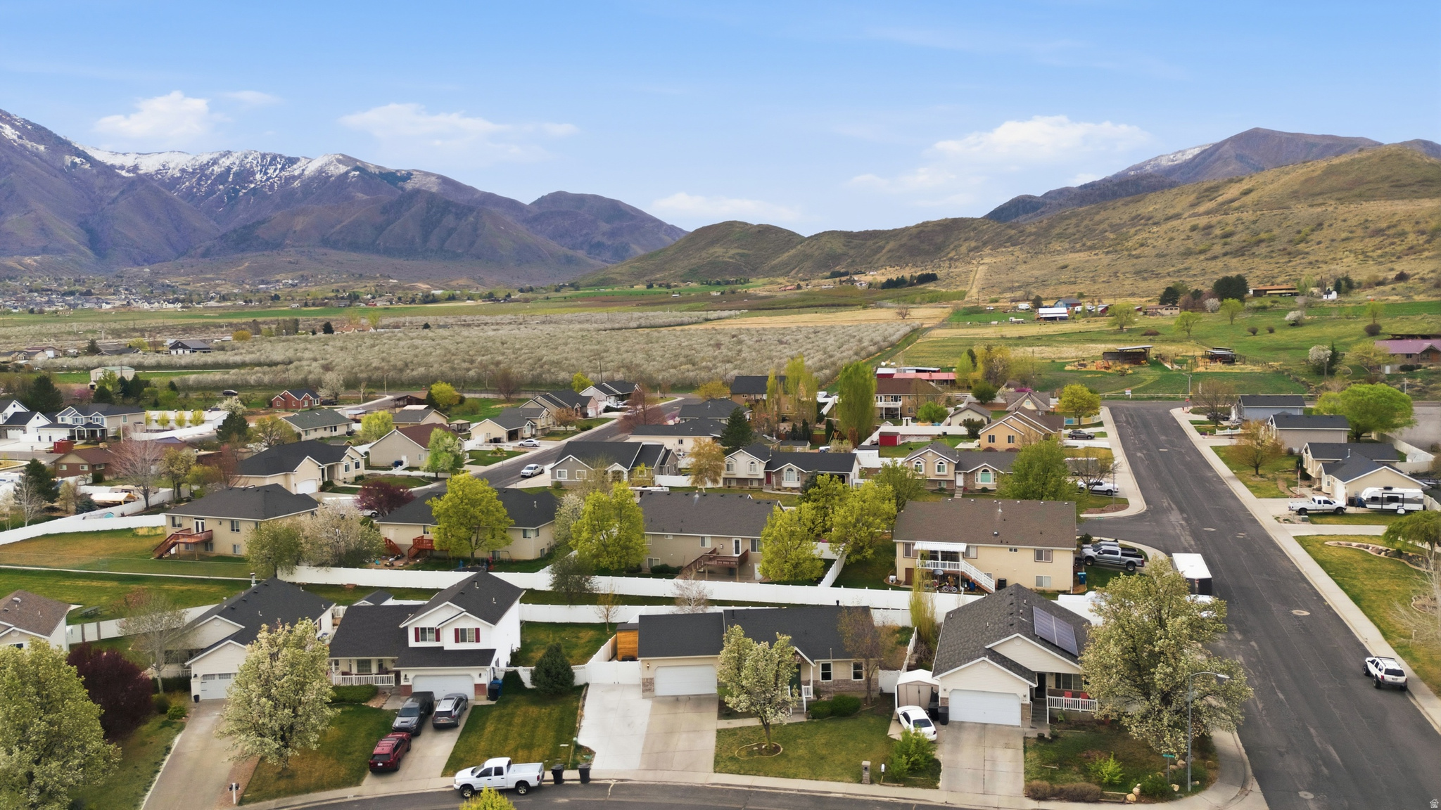 MOUNTAIN VIEW - Residential