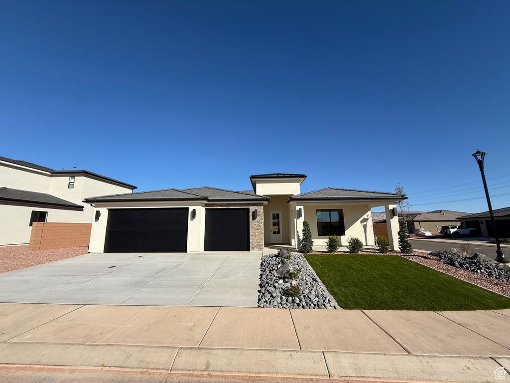 Photo of 3129 S 4850 W, Hurricane, UT 84737 (MLS # 2119218)