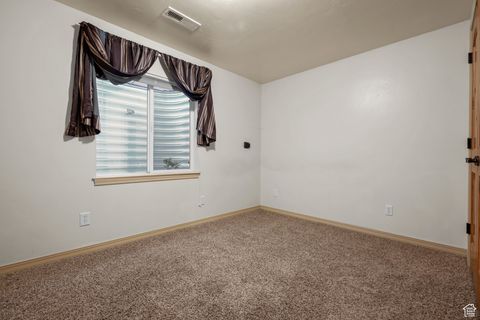 Tiny photo for 10596 S PINYON PINES CT W, South Jordan, UT 84095 (MLS # 2118794)