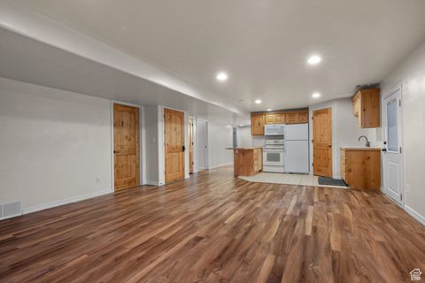 Tiny photo for 10596 S PINYON PINES CT W, South Jordan, UT 84095 (MLS # 2118794)