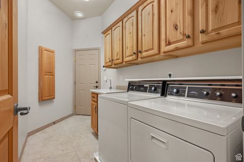 Tiny photo for 10596 S PINYON PINES CT W, South Jordan, UT 84095 (MLS # 2118794)