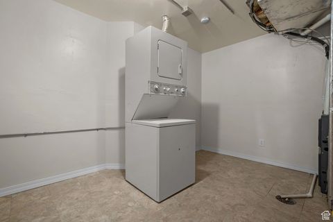 Tiny photo for 10596 S PINYON PINES CT W, South Jordan, UT 84095 (MLS # 2118794)