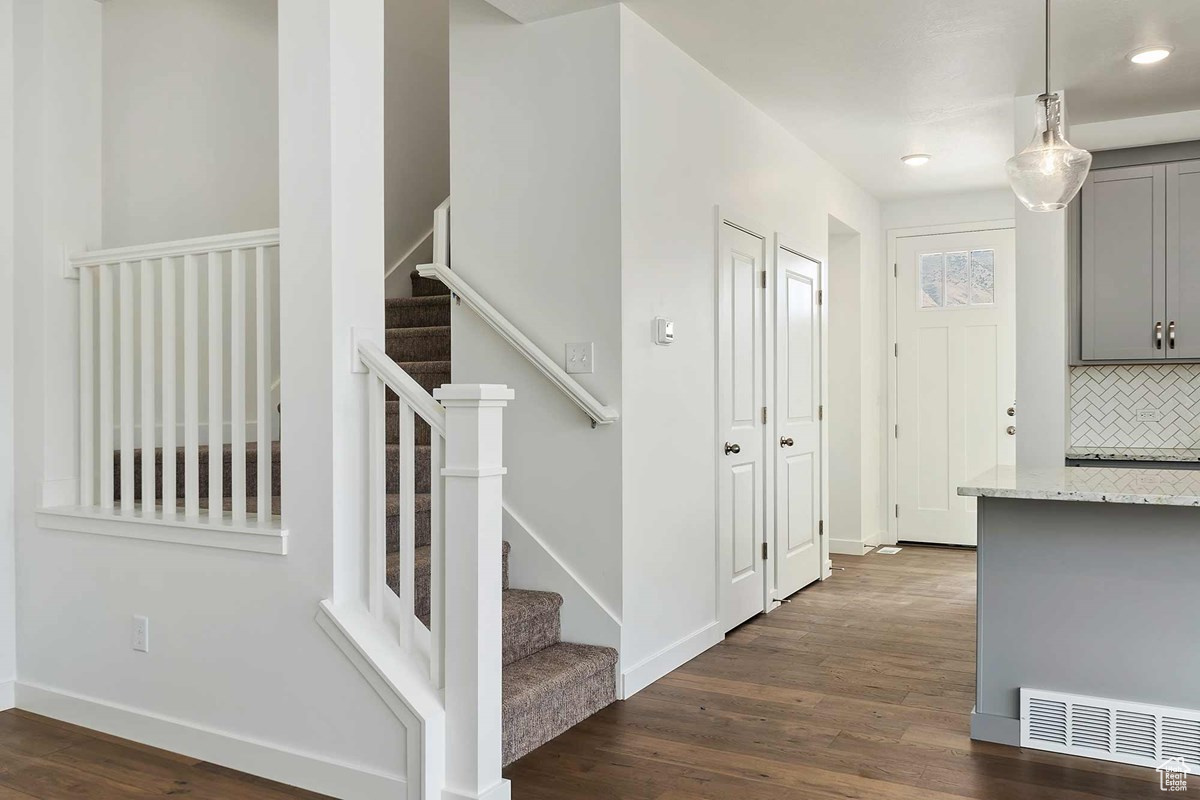4876 W Coulter Ct #701, Highland, Utah image 4