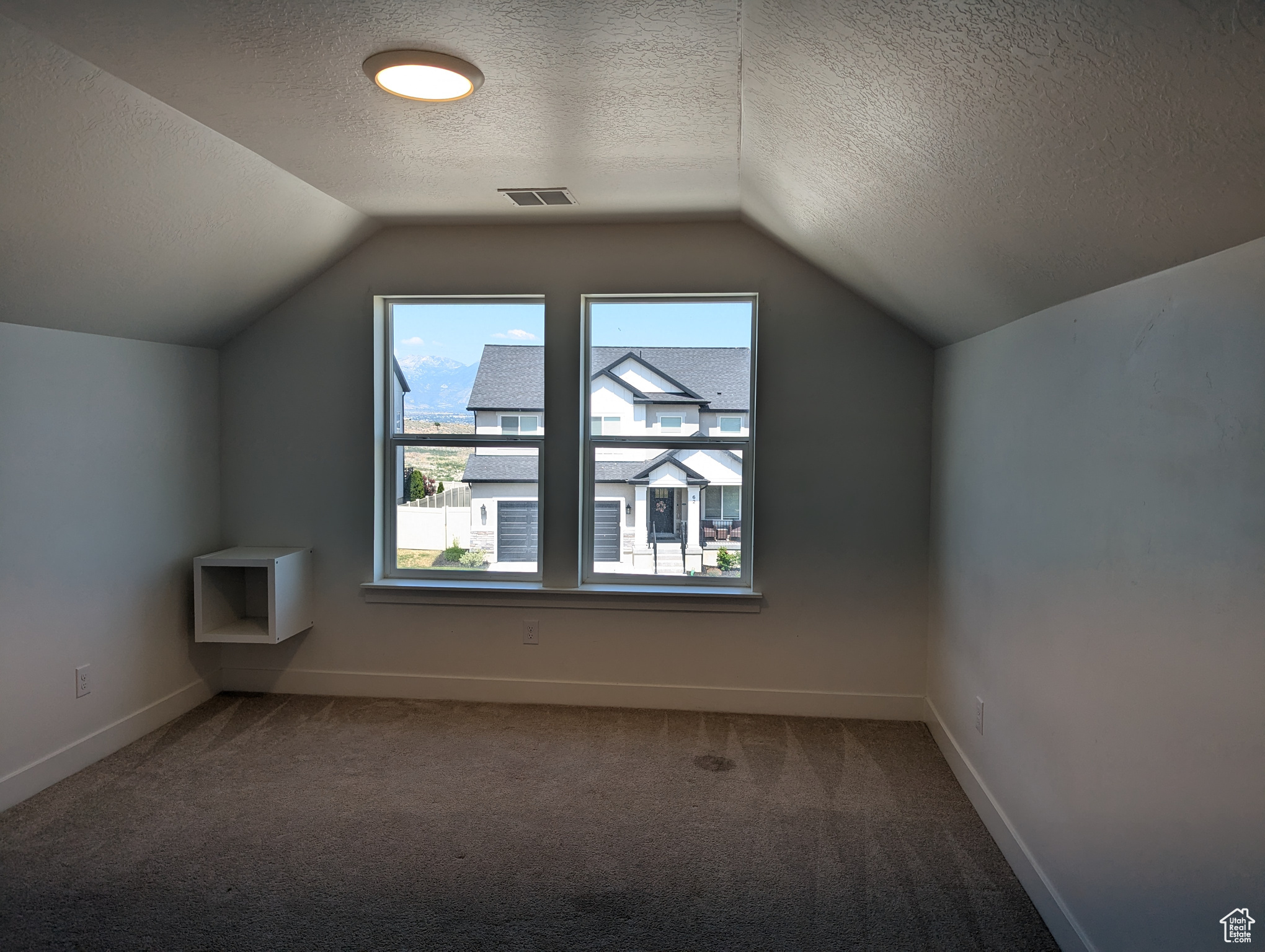 QUAILHILL AT MT SARATOGA - Residential