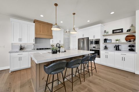 Tiny photo for 3103 N 1200 W, Pleasant View, UT 84414 (MLS # 2129482)