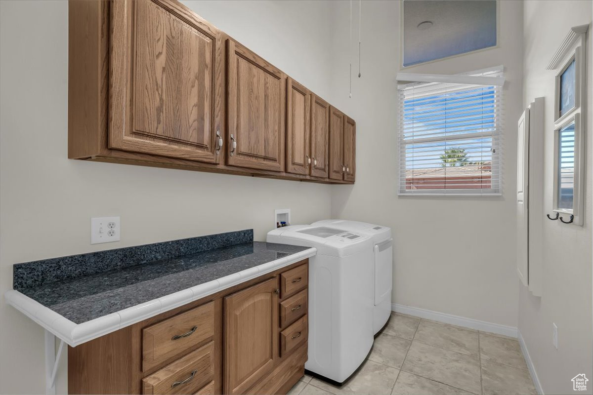 PARADISE CANYON - Residential
